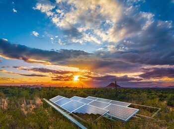 Magnelis® au cœur de la première centrale photovoltaïque d'ArcelorMittal à Fos-sur-Mer