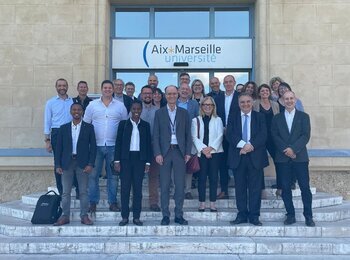 Aix-Marseille Université signe un accord-cadre avec ArcelorMittal Méditerranée